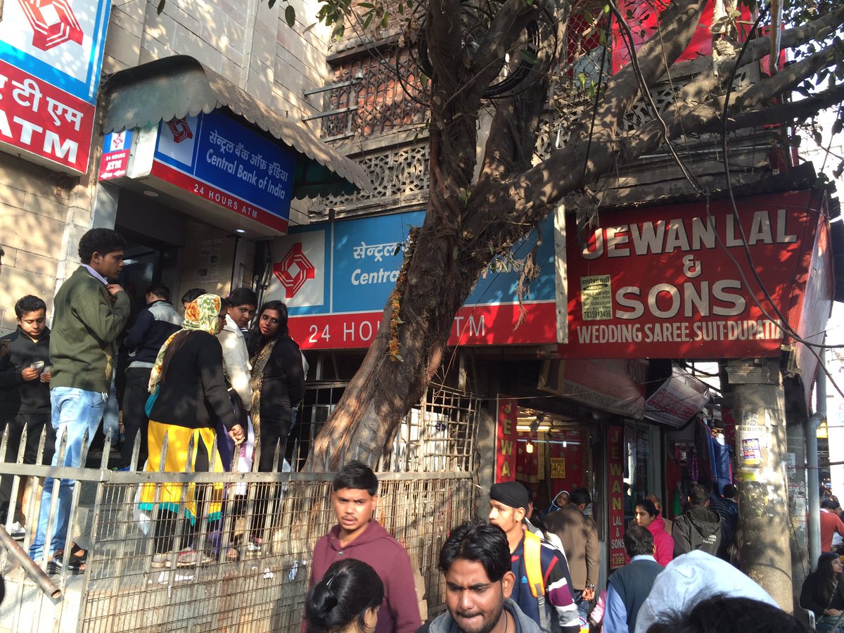 jasuja's tweet photo. Unbelievable scenes at ATMs in #ChandniChowk-a few weeks ago MSM had descended on this road to record the chaos #50daysofDeMonetisation https://t.co/fBanWjmaEV