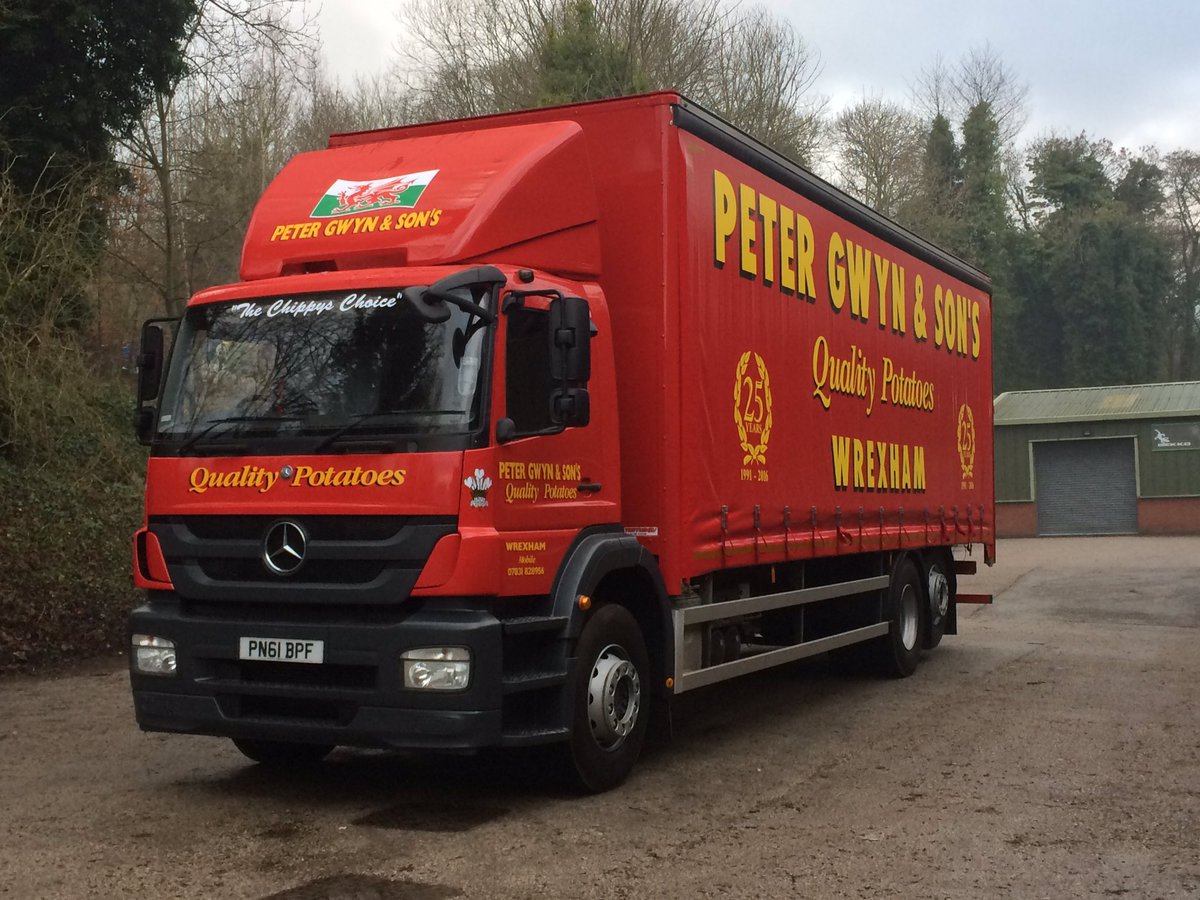 qualitypotatoes's tweet photo. #qualitypotatoes #thechippyschoice https://t.co/4uxpQNGBei