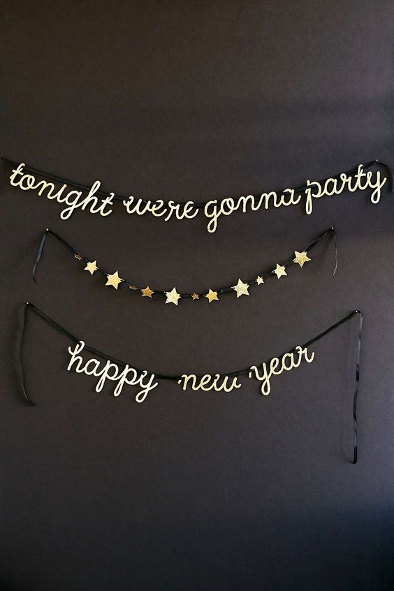 IncrediCables's tweet photo. Happy #Newyear! Wishing you a magical #2017 https://t.co/61USwLByS7