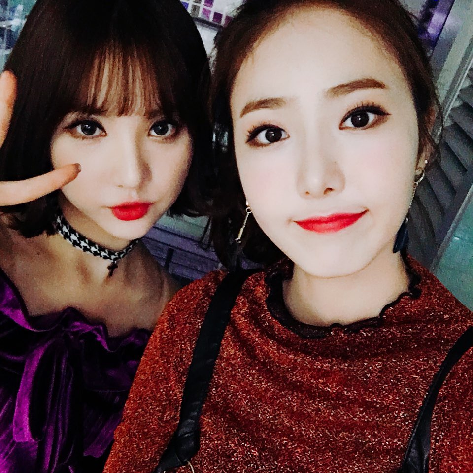 GFRDofficial's tweet photo. #여자친구 #GFRIEND #은하 #신비 #은비라인 #은비즈 #2016MBC가요대제전 시작한거 알고 있죠?😍 https://t.co/F4JPX8UyZS