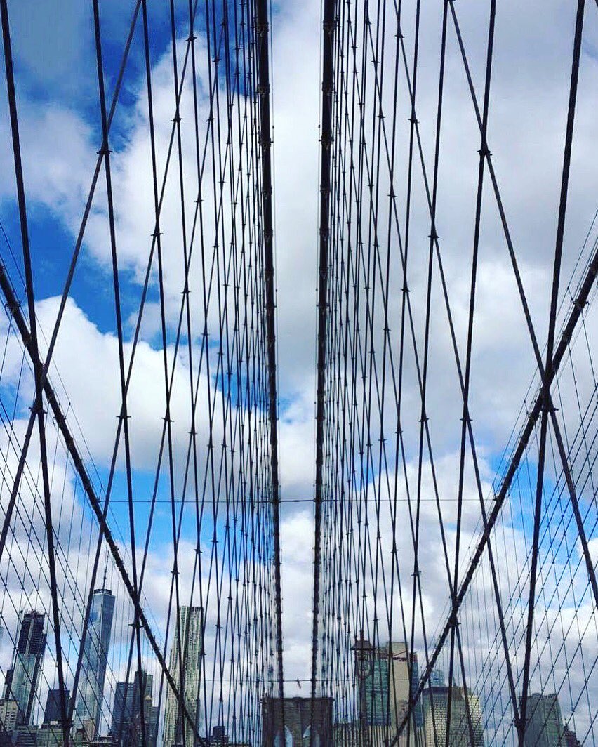 dynamic_team's tweet photo. Our final #picofweek in 2016 is taken on the #brooklynbridge, #newyork where Lisa Johnson is celebrating #newyearseve
#happynewyear 🎉 https://t.co/HGvT1ICC2J