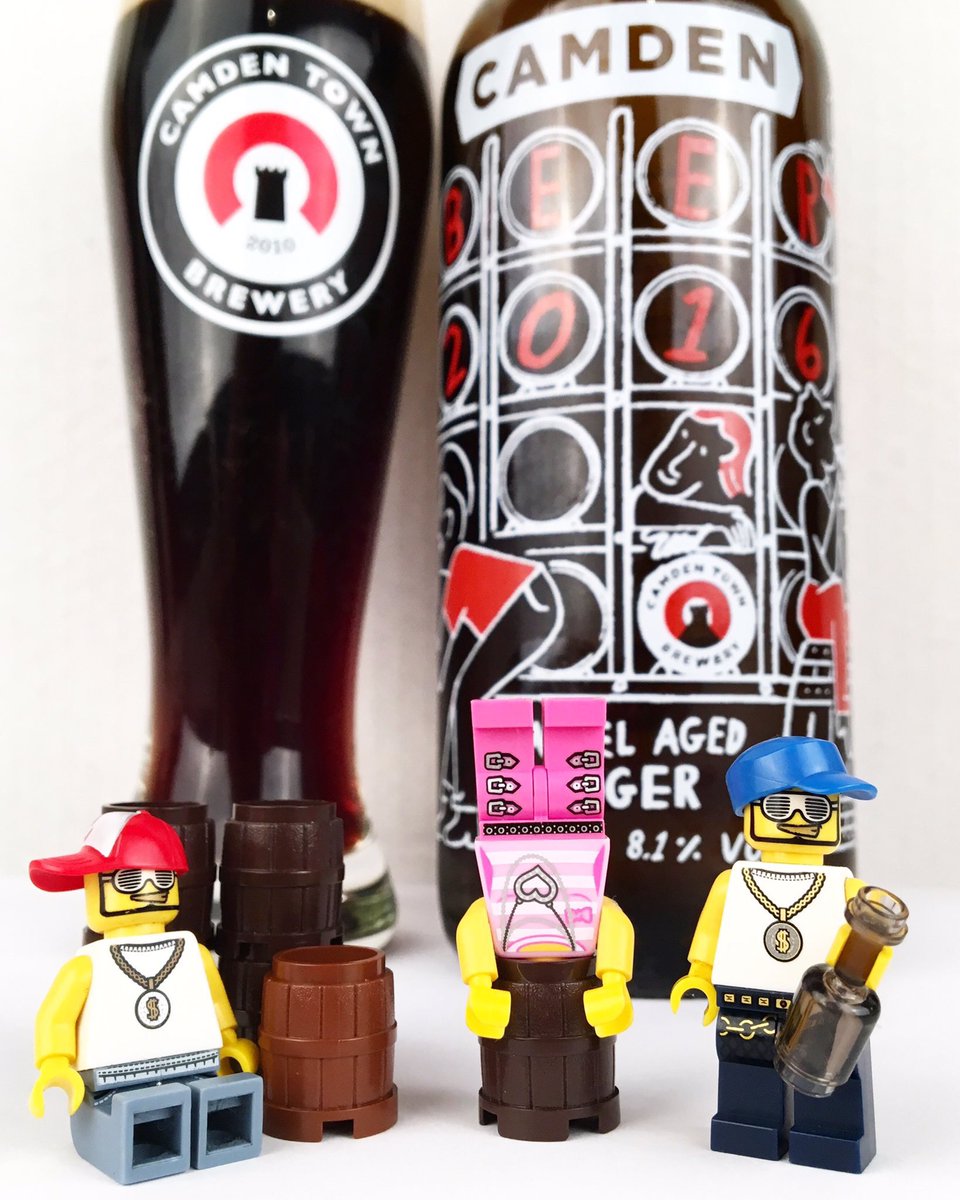 CamdenBrewery's tweet photo. End the year with BEER!
Our 50 last bottles of #Beer2016 are on us at our pubs today + they're 25% off at @TheBeerHawk too 🍻
👊🏻 @Beer_Farts https://t.co/S7vE3coau0