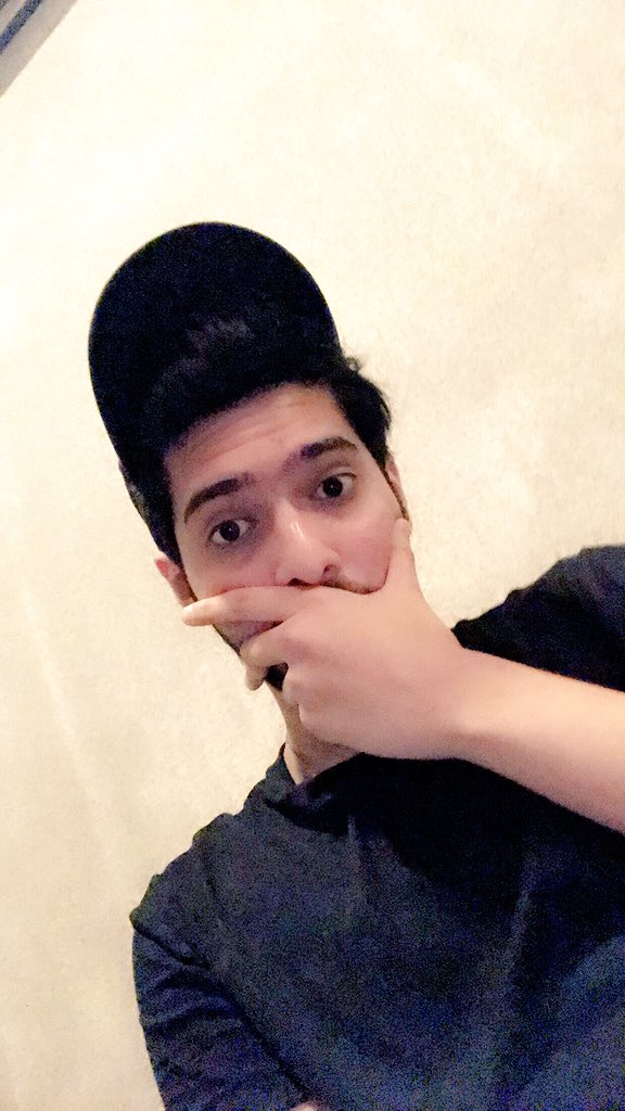 ArmaanMalik22's tweet photo. Saw a teaser of my year in 2017, you'll are in for some MADD surprises. This is my reaction not knowing how you all will react. 😮 https://t.co/knnGfpMSv4