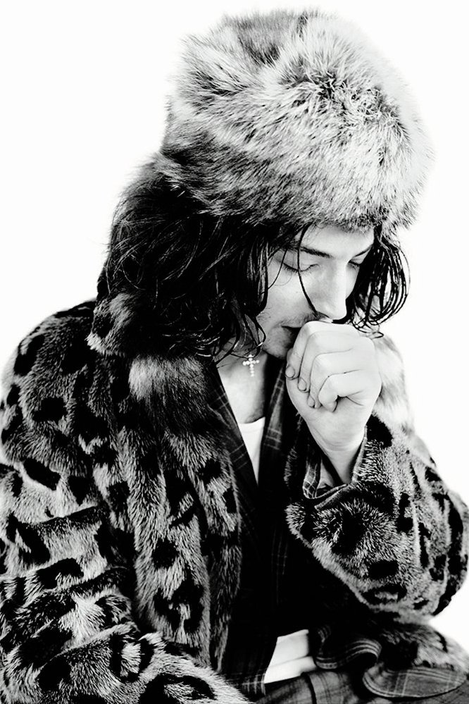 Thai Ezra Miller on Twitter: "สวัสดีปีใหม่ 2017 ค่าาา🎉🎇🎊 ...