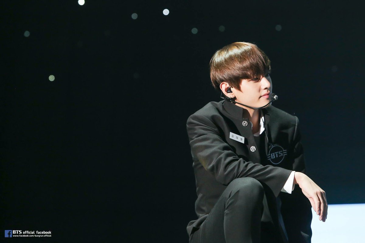 BB_yu_18's tweet photo. 良いお年を🌷
새해 복 많이 받으세요👑💣 https://t.co/4b9BDXu4UT