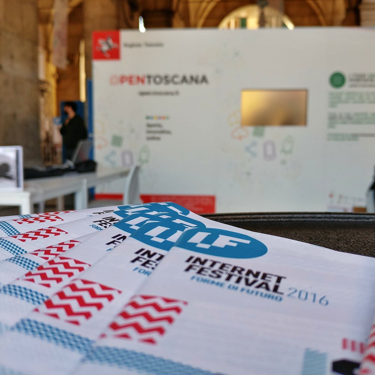opentoscana's tweet photo. Il nostro 2016 è iniziato con #HackToscana #Mobilità ed è poi proseguito con #CollaboraToscana. Rivediamo le foto: https://t.co/TseK66E9iG https://t.co/Y3ZQxh4mm7