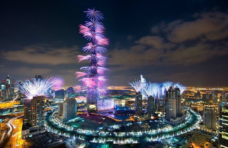 EUSC2018's tweet photo. #EUSC2016 Wishing you a Happy New Year with the hope that you will have many blessings in the year to come. #NYE2017 #mydubainewyear https://t.co/hED1WrMZrX