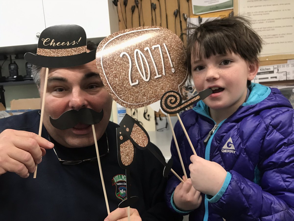 HUTSONJR's tweet photo. #vtgschaumburgnewyearseve https://t.co/s2SRUqAv6J