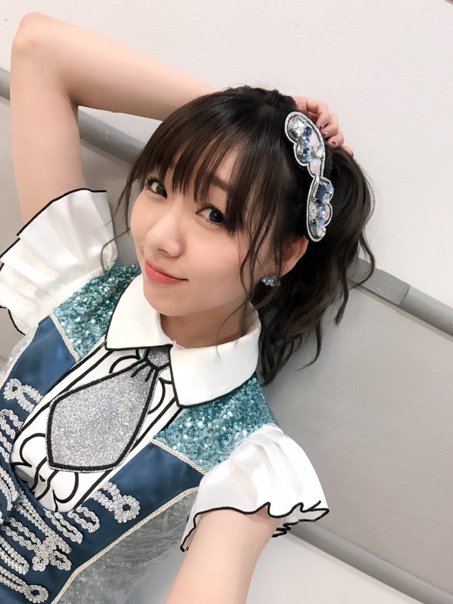 須田亜香里 Ske48 Auf Twitter カウントダウンtvの髪型はポニーテール しかし終わって映像を確認したら こじはるさんが ポニーテールをピョンピョン揺らしながら踊る姿がめちゃめちゃ可愛くて 同じポニーでもこうも違うか ボソッ Cdtv17 ポニーテール こじ