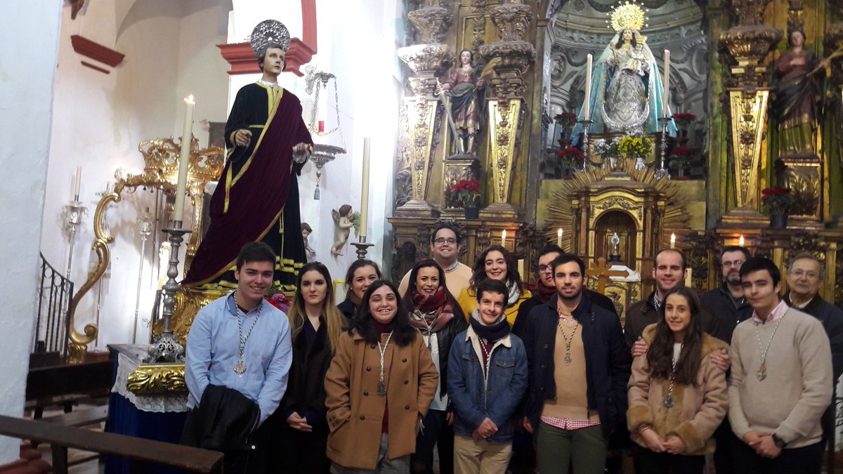 Queremos agradecer nuestra Junta de Gobierno, <a href="/GJ_Merced/">Juventud Mercedaria</a> <a href="/Hdad_Sentencia/">Hermandad Sentencia</a> <a href="/PazJuventud/">Juventud de la Paz</a> <a href="/grupojovenamor/">Grupo Joven Hdad. del Amor</a> por acompañarnos en el día de hoy