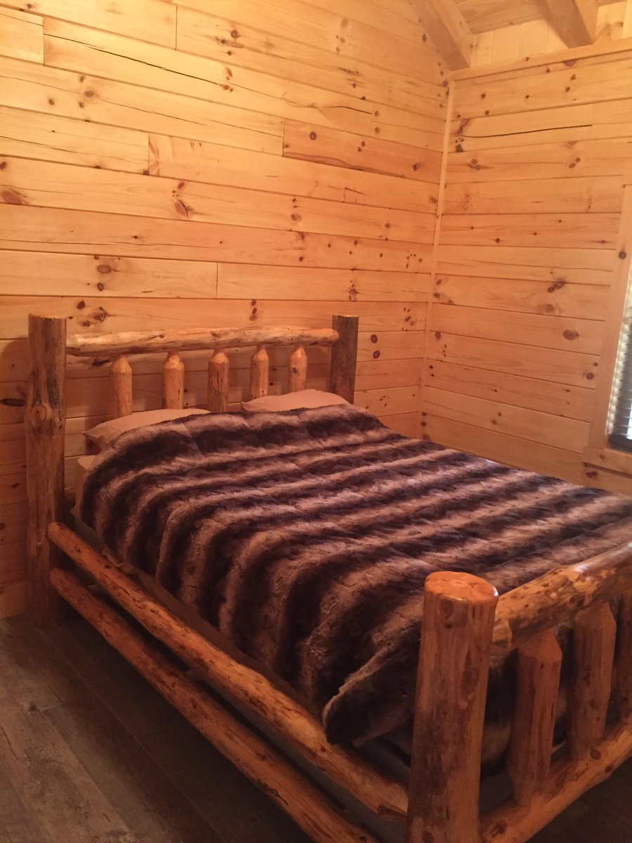 159carpenters's tweet photo. #highbridgelodgeandcabins #theweekendgetaway The weekend getaway cabin is getting close folks. Almost ready for the first customer. https://t.co/fNo6XQE8R3