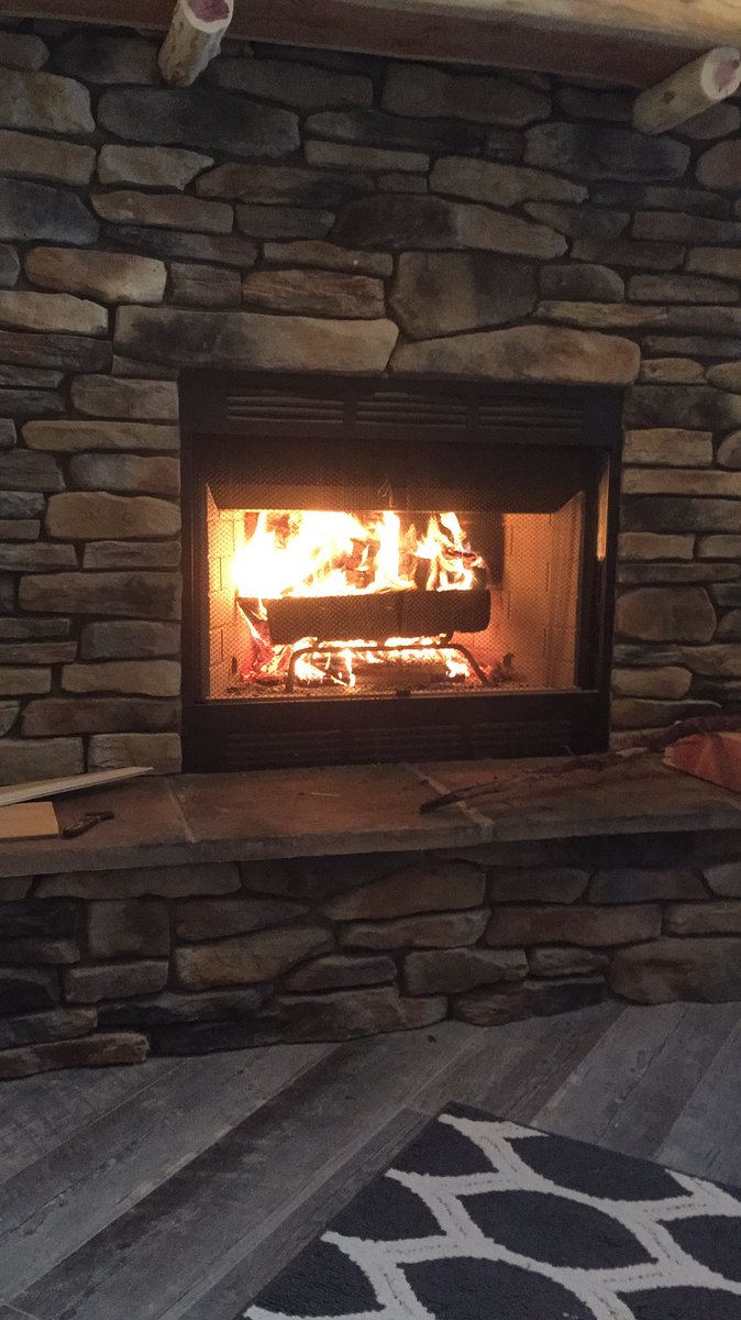 159carpenters's tweet photo. #highbridgelodgeandcabins #theweekendgetaway The weekend getaway cabin is getting close folks. Almost ready for the first customer. https://t.co/fNo6XQE8R3