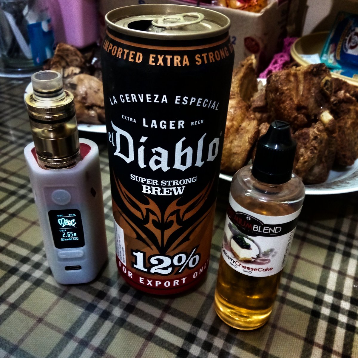 _GodlyMarc's tweet photo. Happy new year!!
Last table check for this year 
#ejuice #instavape   #omteloletom #vgod #trickerspotlight https://t.co/axTFRMOASN