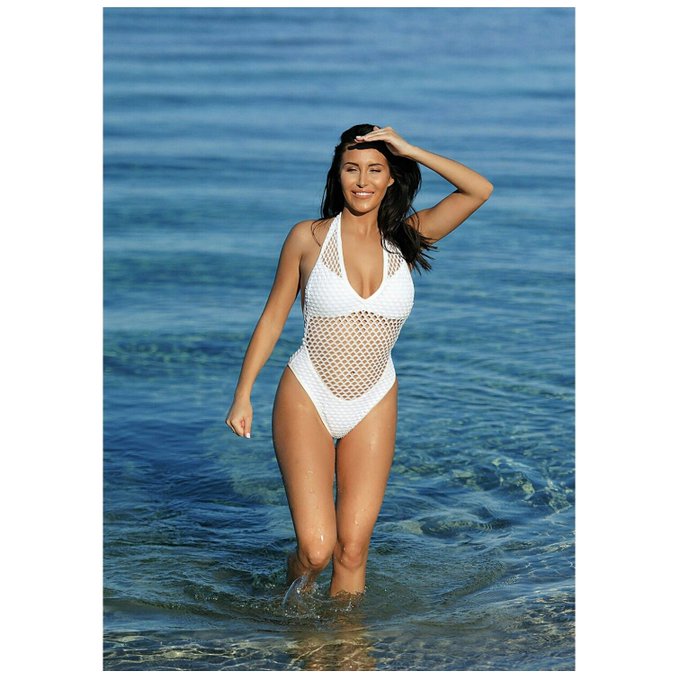 Life's a beach  Bikini @ModeMwah https://t.co/OzmEGzAj97<a class="tags" target="_blank" title="On Twitter" href="/?out=eyJ0eXAiOiJKV1QiLCJhbGciOiJIUzUxMiJ9.eyJpYXQiOjE3MjI3MTQ0NDksImlzcyI6InR3cG9ybnN0YXJzLmNvbSIsIm5iZiI6MTcyMjcxNDQ0OSwiZXhwIjoxNzU0MjUwNDQ5LCJyZWRpcmVjdF91cmwiOiJodHRwczovL3R3aXR0ZXIuY29tL01vZGVNd2FoIn0.WDeh9SWwcMXnaErMxve1LxNLZ0YG6YnGbIXr5xaNuQpgQT4I6j-5m6sT3lxmHMyE_P5hH4DylYwsQusnCL7IRg">@ModeMwah</a><a href="/tag/slenderblend"class="tags"><span>#slenderblend</span></a>