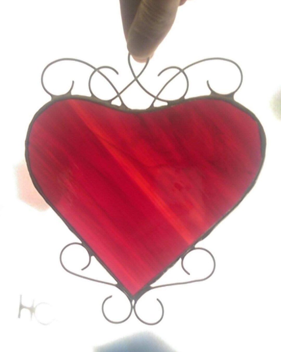 QuantumSoupMe's tweet photo. We also do commissioned pieces, not just science stuff. #stainedglass #glass #crafts #giftsforher #quantumsoup #edinburgh https://t.co/DAm1oTNVGU