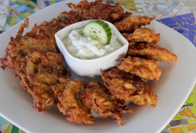 eatmedfood's tweet photo. Weekend Mediterranean Recipe: Greek Onion and Potato Fritters https://t.co/tV1QZ9unse #HanukkahRecipe #LeftoverPotatoes https://t.co/taI0OLWfh6