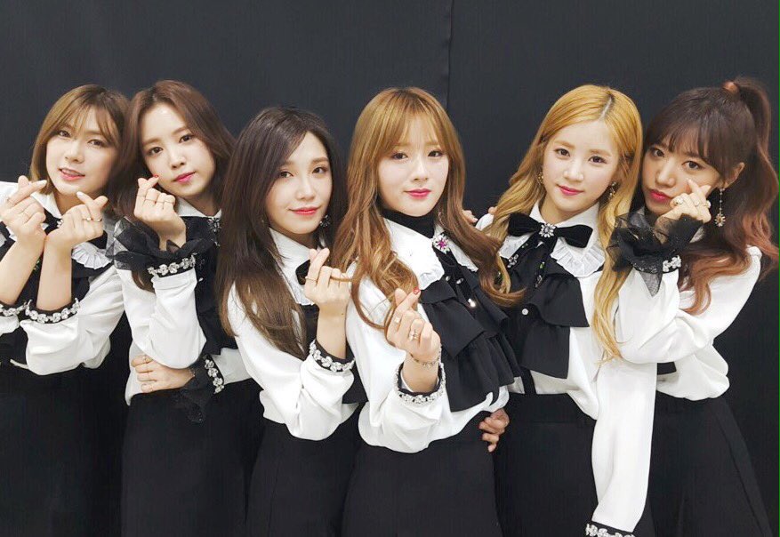 naeunddal's tweet image. 우리의 육년
기쁨의 육년
난 당신의 각을 얼마나 사랑하는지 설명하기 위해 오른쪽 단어를 찾을 수 없습니다
당신없이 난 그냥 반이 될 것입니다,하지만 당신과 나는 완전한 느낌
아직 오지의 심지어 몇 년 동안 함께 할 주시기 바랍니다🙏❤️ #Apink