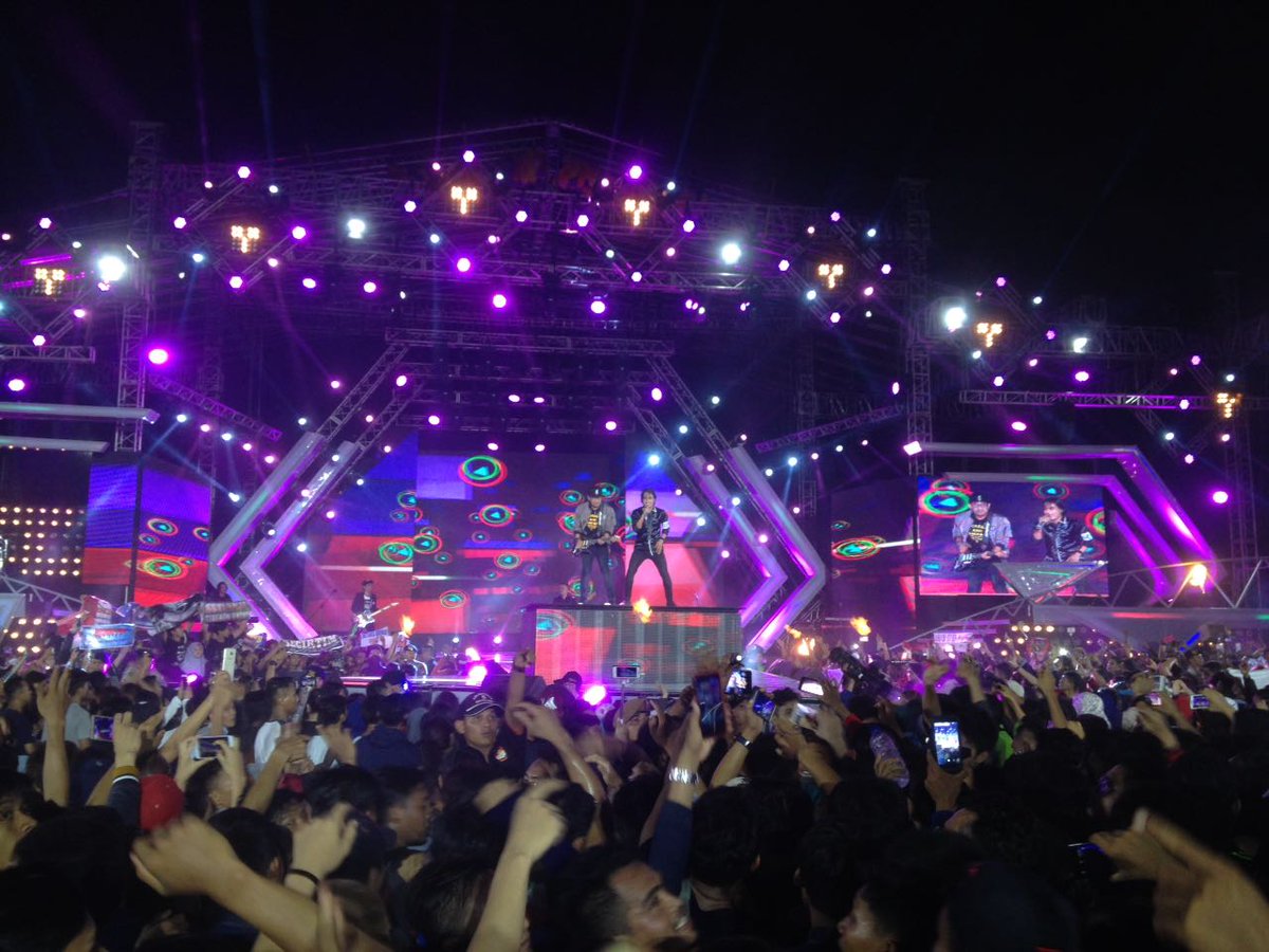 Ancol Taman Impian On Twitter Panggung Pantai Carnaval