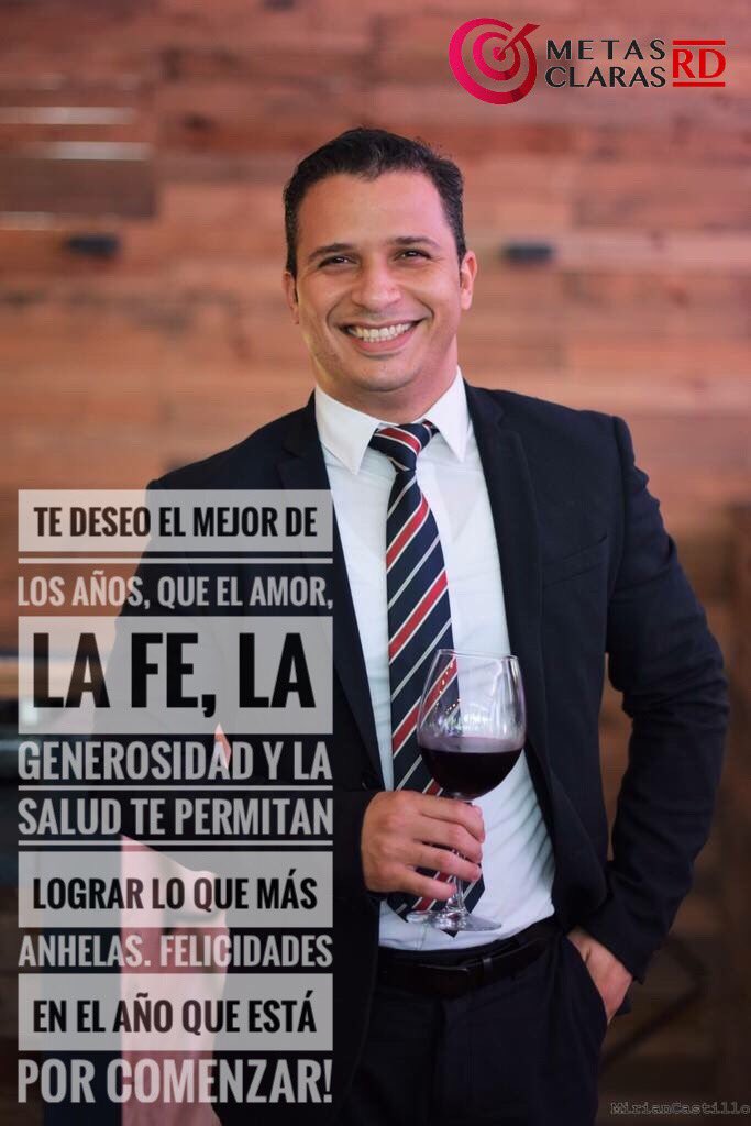 MetasClarasRD's tweet photo. Felicidades en el Año que está por comenzar!
#FelizAño2017 #AñoNuevo #365Oportunidades #NuevosRetos #NuevasMetas #MetasClarasRD https://t.co/rMxNdJsmMY