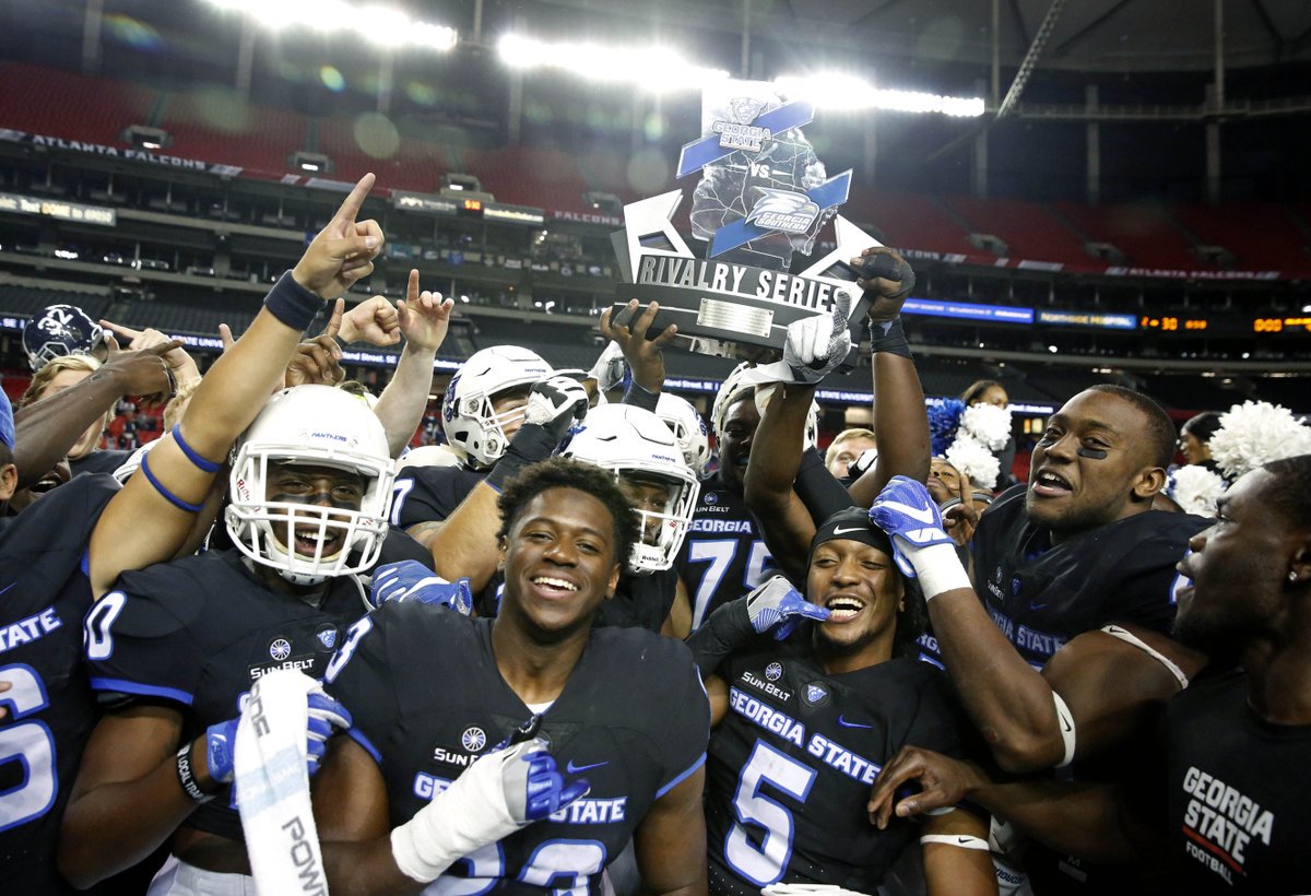 GSUPounce's tweet image. Hey #PantherFamily, as we are approaching the end of the year, what was your favorite Georgia State memory from 2016? #InnerPanther