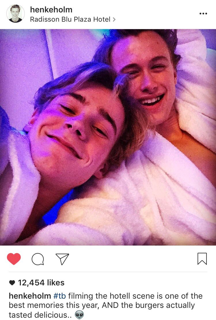 bsatitsfinest's tweet photo. HAPPY FUCKING NEW YEAR HENRIK I FUCKING LOVE YOU https://t.co/dzMijLqe9Y