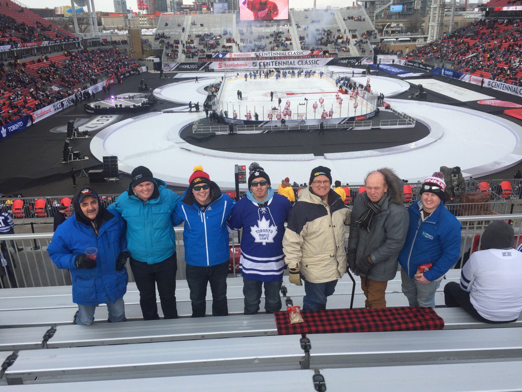 Alumni Game will classic 2017 with the fam! #goleafsgo#HAPPYNEWYEAR