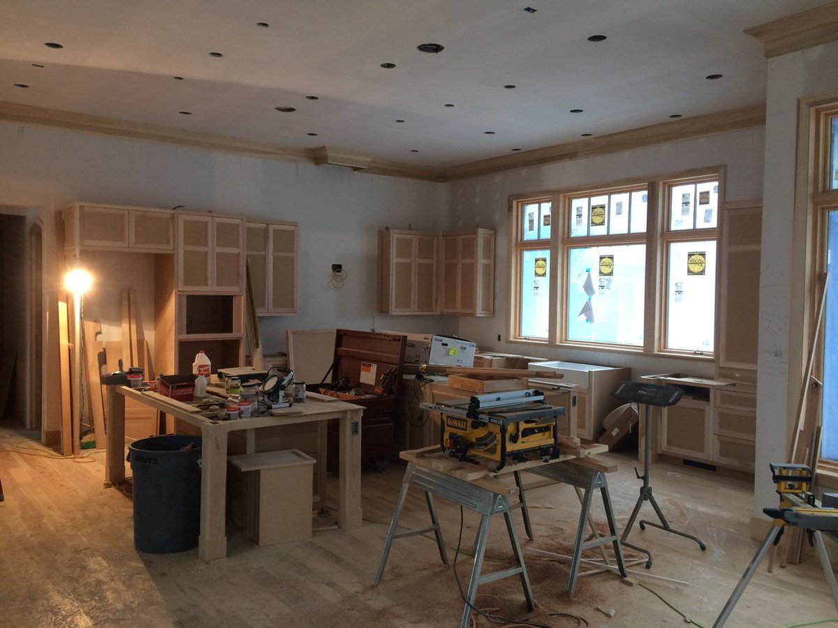curthoferassoc's tweet photo. This new house is almost ready for the #NewYear! #InProgress #dreamhome #customhomebuilder https://t.co/9dq5lmmJYw