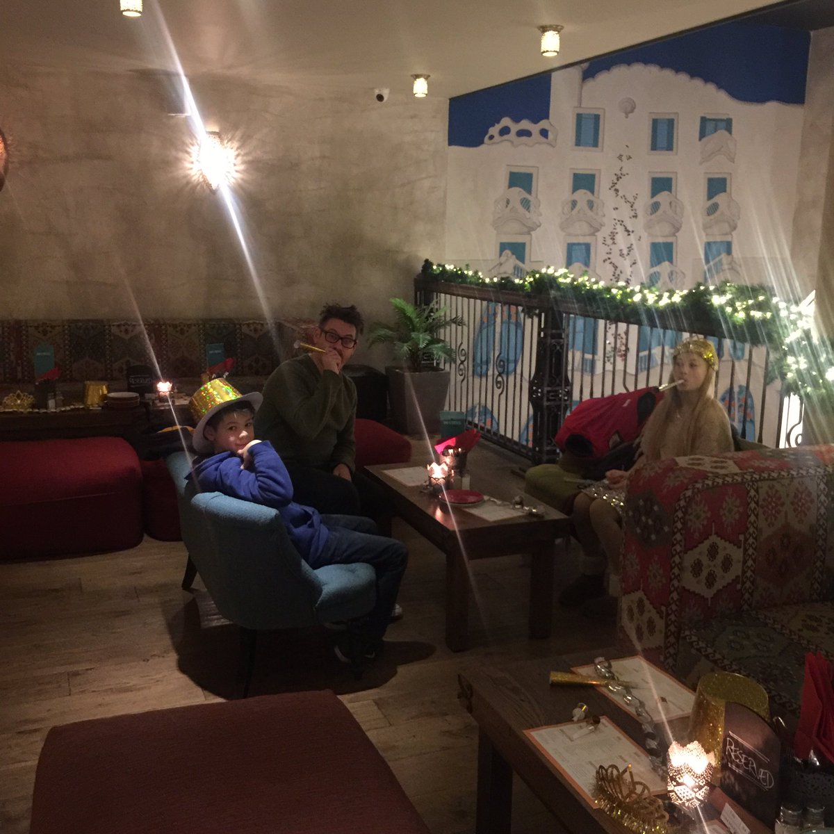 Thank u <a href="/TapasSouth/">Tapas Barcelona</a> 4 a fab start 2 our New Year's Eve celebrations in #southampton u made the family very welcome!
