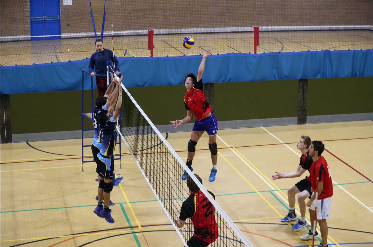 It's been a great 2016 with thousands of <a href="/cardiffuni/">Cardiff University</a> students competing in our 65 sports clubs! Same again in 2017! #TeamCardiff 🔴⚫