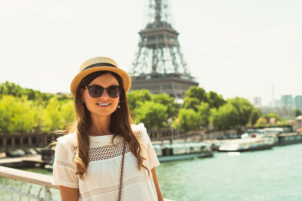 OneTravel's tweet photo. #OneTravelTip: Take photos with YOU in them! Your mom loves the landscapes but she wants to see YOU in them! https://t.co/4RCZd2UuVX