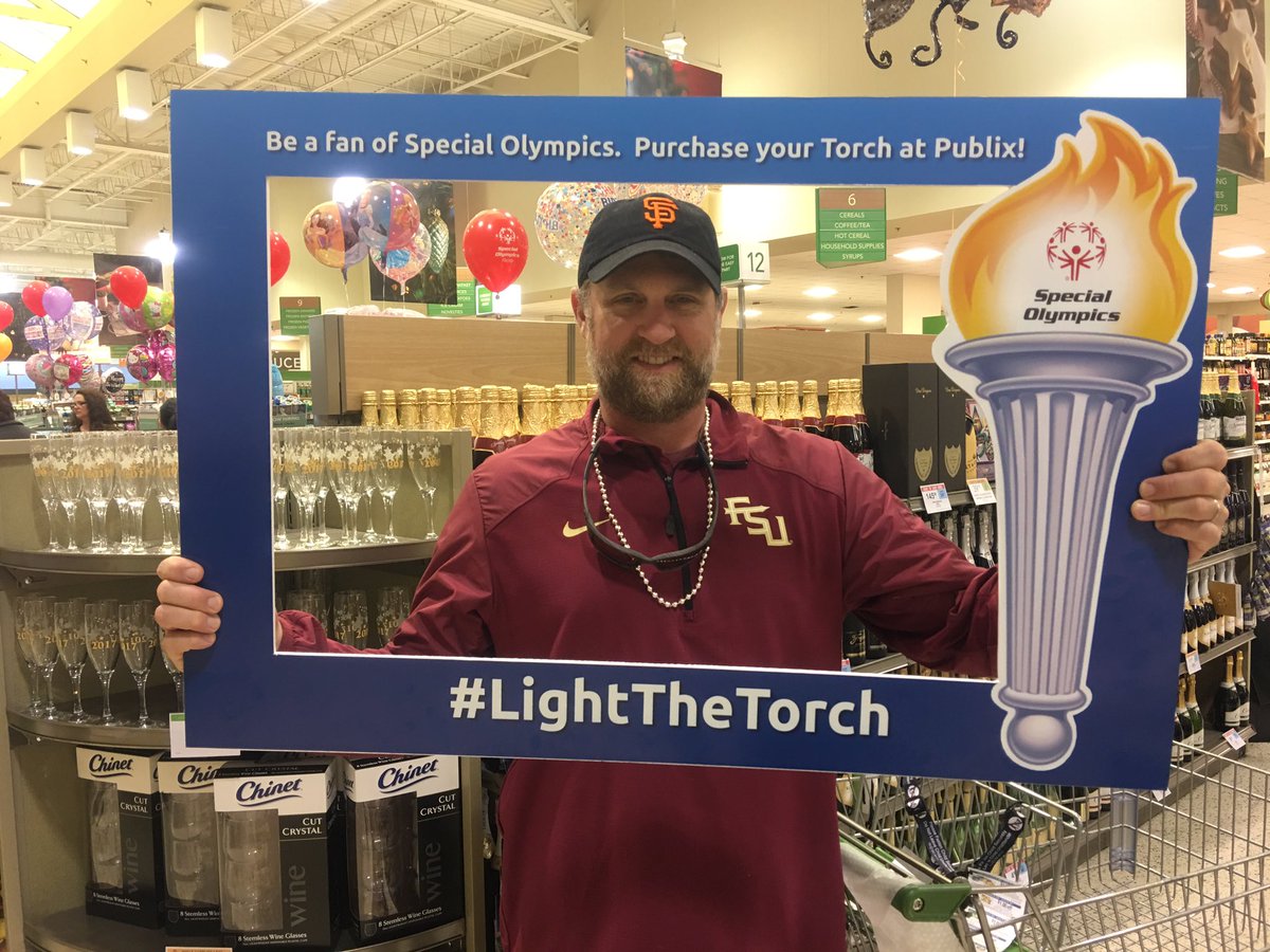 soflleon's tweet image. #specialolympicsflorida #lightthetorch #publix.   Support athletes by buying a torch!