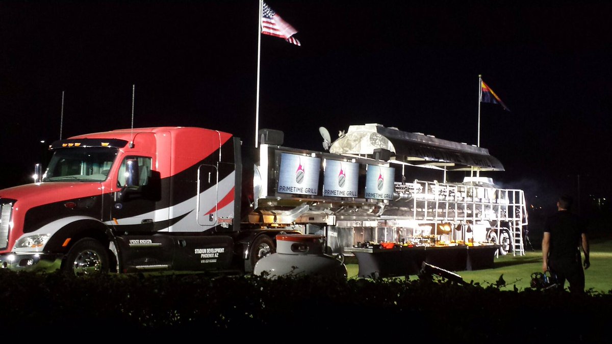 PrimetimeGrill's tweet image. The PrimeTime Grill is @Fiesta_Bowl Fan Fest @buckeyefansonly, @ClemsonFB come join us.