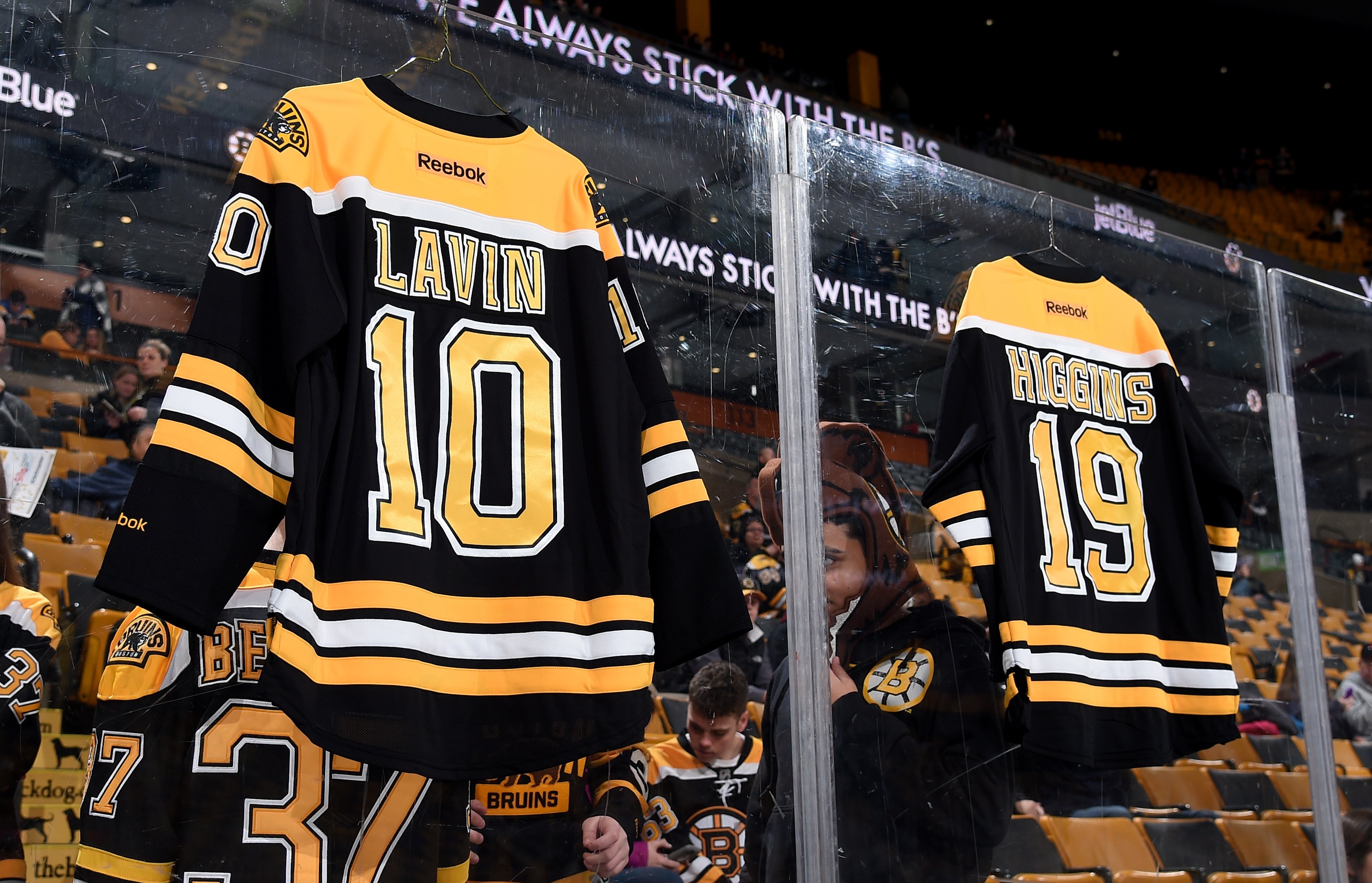 Boston bruins cheap players numbers