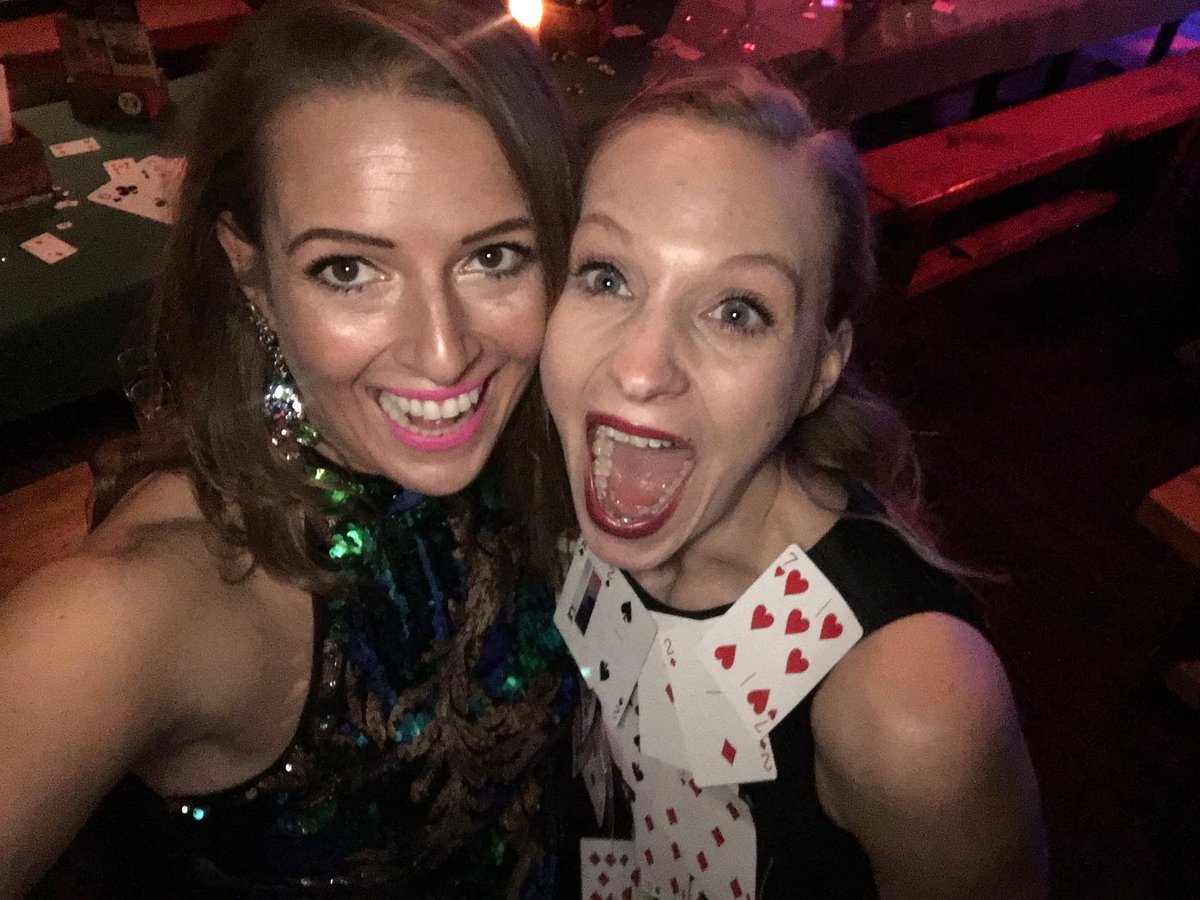 roxyjumpshigh's tweet image. Me and my number one Foxy. Let the fun begin! #NYE #circus #dontleaveagirlonherown @fox_janna @AeronautActon