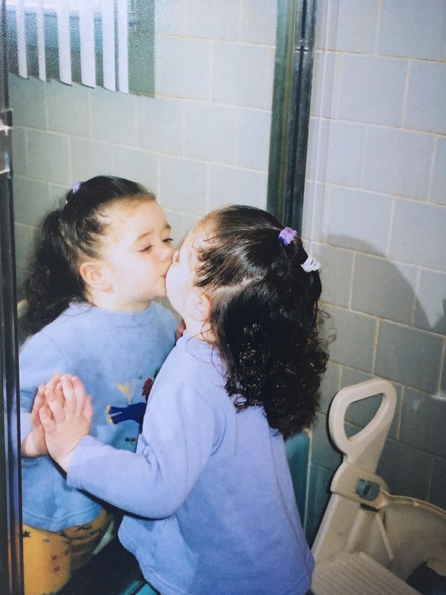 N_Silvia48's tweet image. #2017Resolution 
Learning to grow, love and care for yourself each and everyday💕