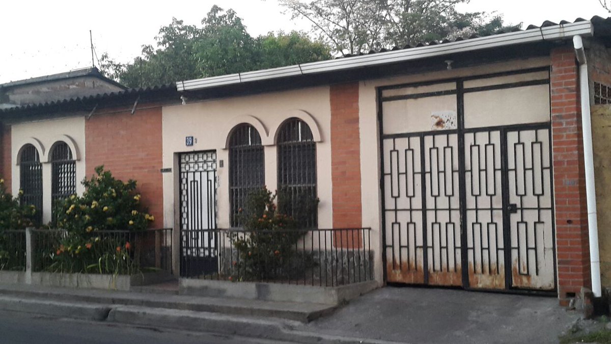 Pajarita05's tweet photo. Quien diría que algún dia extrañaríamos la infancia, si nuestro mayor deseo era crecer #Infancia #Ahora #Stiago https://t.co/13jKWX14z9