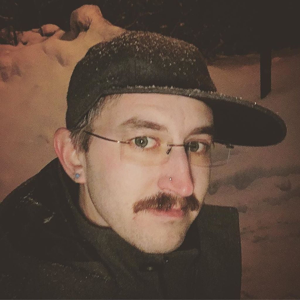 feetofmonkey's tweet photo. #moustache #rockingit #2016goodbye #snow #gayboyproblems https://t.co/AStmTQL9gX https://t.co/Gr4Yv6QfQ4