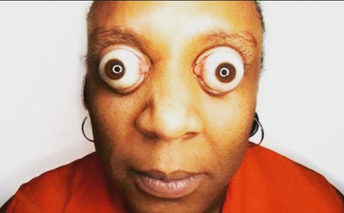 aka_Hulu's tweet photo. #eyedare you to make 2017 POP with greatness!From the WGGA Eye Centre team Happy 2017!  #AddisAbaba #Ethiopia #HAPPYNEWYEAR #EyesWideOpen https://t.co/mWfOVHpy6v