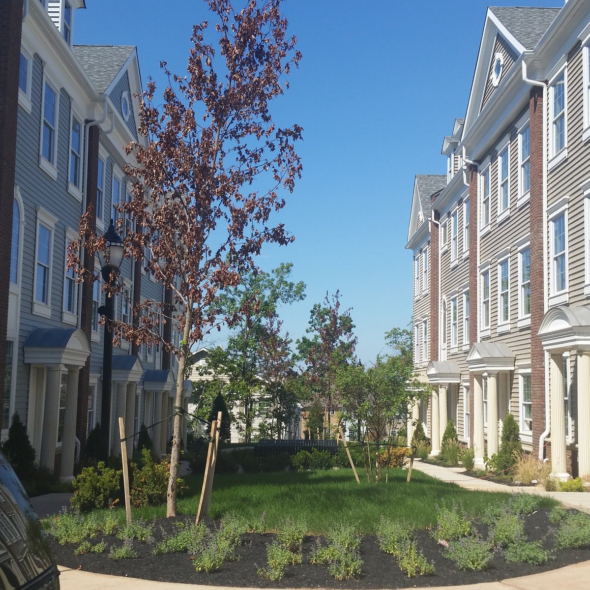 KarenG1471's tweet photo. Come see beautiful new construction at Westmont Station in Wood-Ridge 540 to 600 k #sales #njrealtors #sellers #wood-ridge #newconstructio https://t.co/6a1CS6JeSN