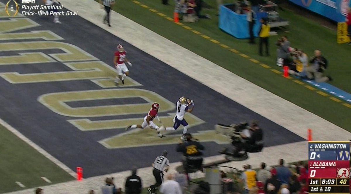 SportsCenter's tweet photo. HUSKIES STRIKE FIRST!

Jake Browning connects with Dante Pettis for the 16-yd TD to give Washington an early 7-0 lead. #CFBPlayoff https://t.co/OBlQPq5NMh