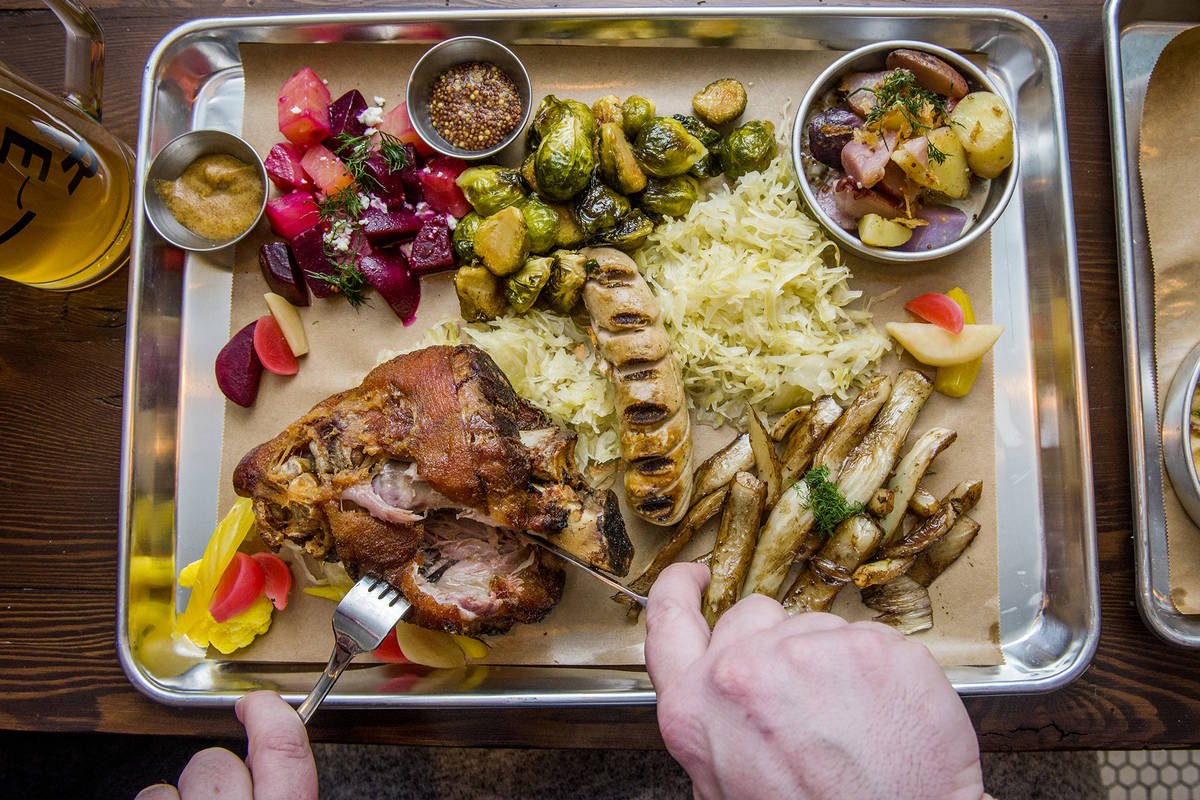 blogTO's tweet photo. New restaurant openings in #Toronto for December https://t.co/Cc5NKonfRs https://t.co/EV6MiI75ep