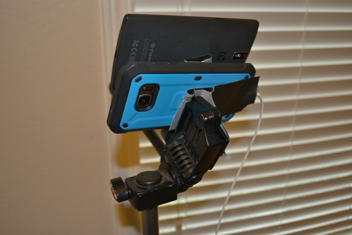 CataclysmRobo's tweet image. Building a new launcher design! Got a lit recording setup and now we&apos;re live! Check it out at youtube.com/user/unkthas1/…