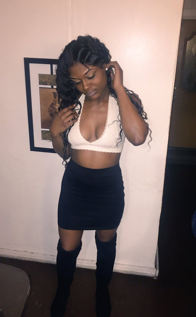 _1jada's tweet photo. 🤐 https://t.co/rHHSdNs3NB