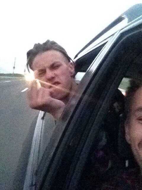 Yravaf's tweet image. 