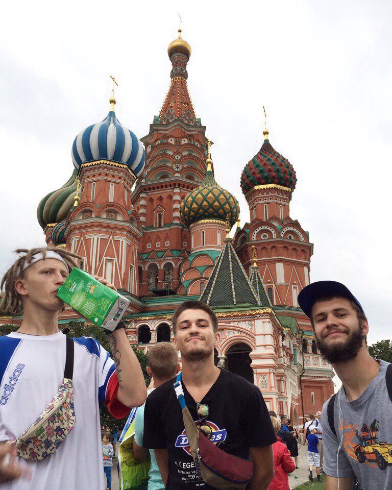 Yravaf's tweet image. 