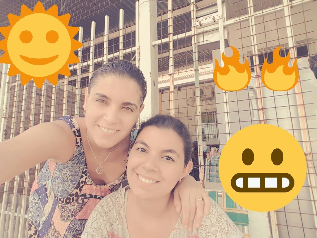 AguirreIvis's tweet photo. Despertarse dsp de intentar dormir la siesta con 38 grados de calor más humedad.....este es el resultado!!! #hinchazon #mesofoco #hechasopa https://t.co/LyYPFIPJmt