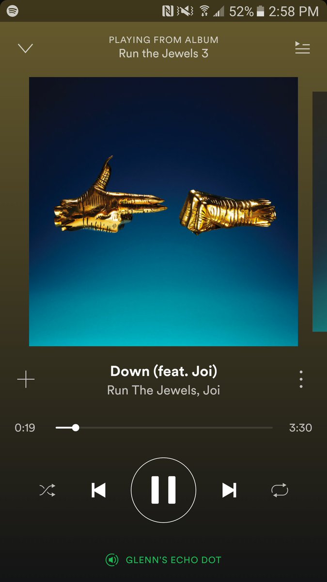 GMaster5000's tweet photo. Getting pumped. @runjewels #NewYearFlow https://t.co/Lwy9tNcysb