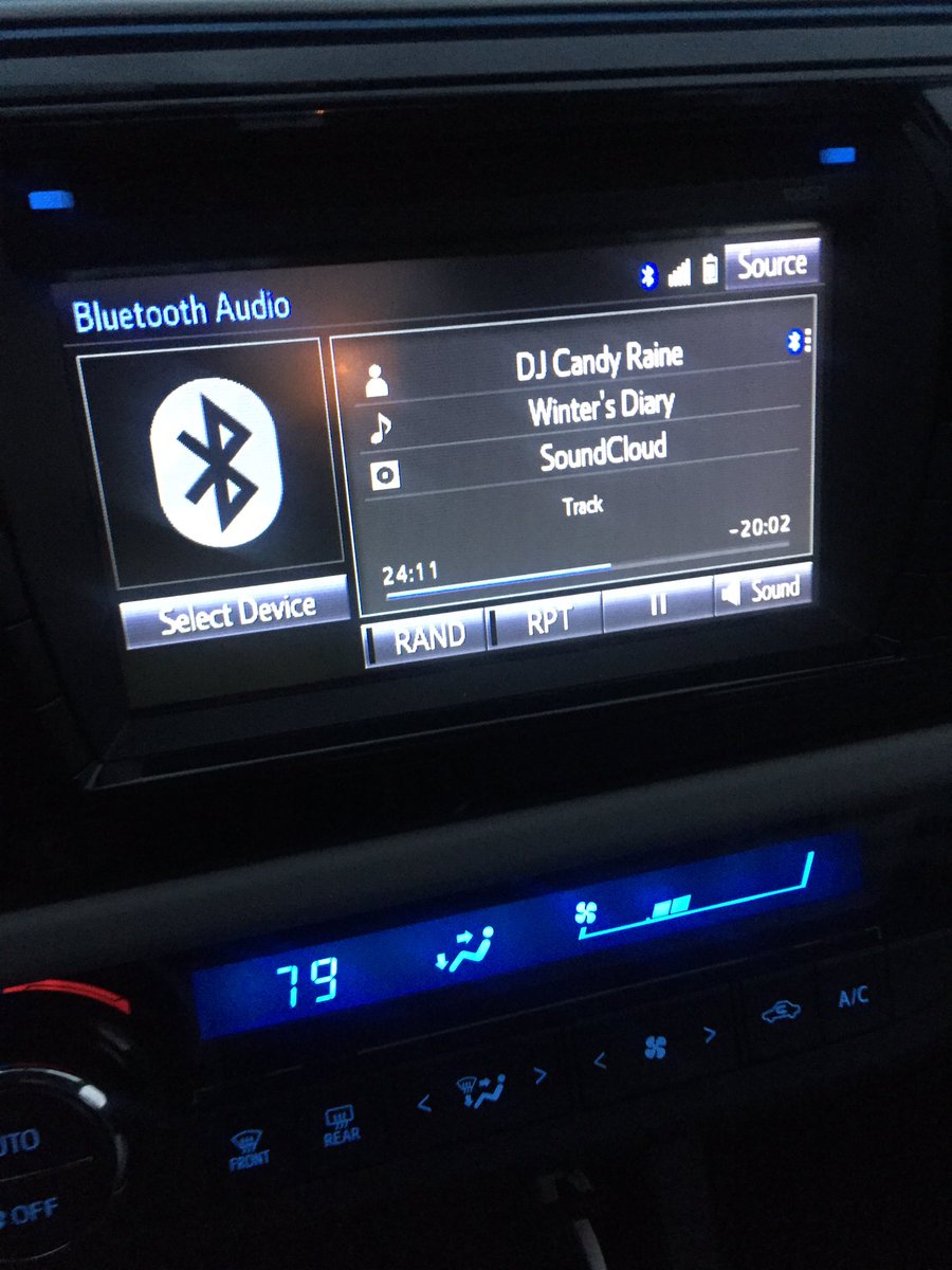 tass_maniaa's tweet photo. @DJCandyRaine #WintersDiary getting me through this NY drive https://t.co/2MviHRZuF1