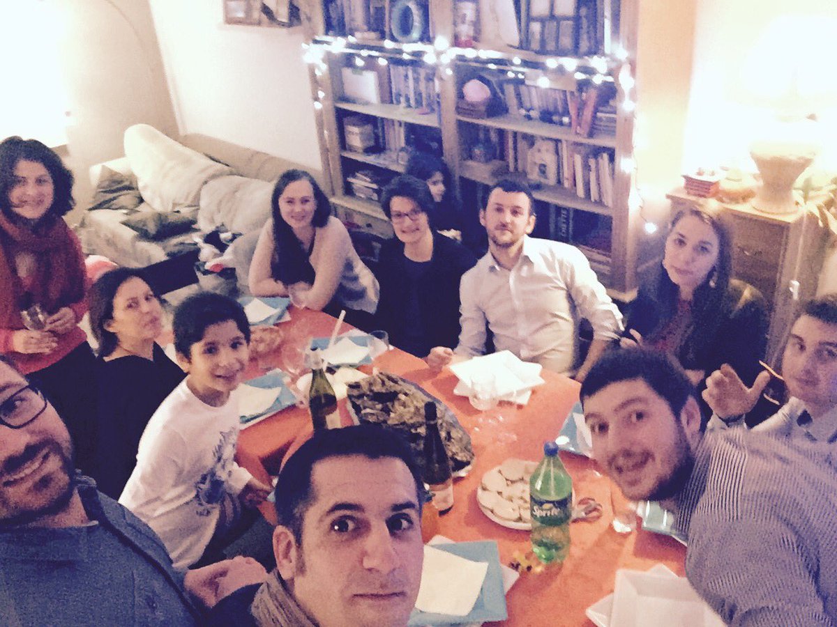 myvon09's tweet photo. Apres les courses la bouffe ! #perche #REVEILLON2017 sans @KevOllivier @LouiseLebaindre @celianleocat @jnatur11 #pastoutmal https://t.co/LjAl829MLb