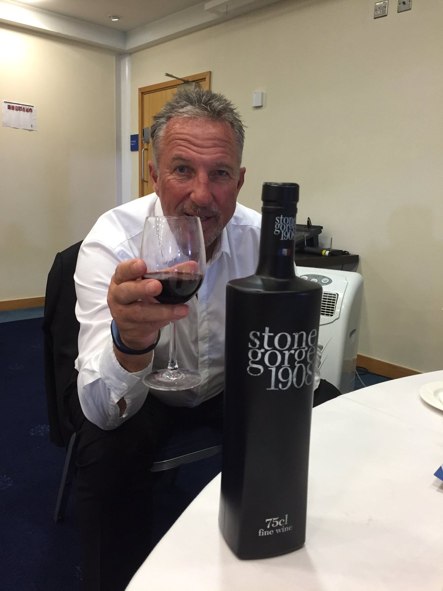 Stonegorge1908's tweet photo. Special thanks to @BeefyBotham @TheAgeasBowl enjoying @Stonegorge1908 The Winchester 2014 great night! #BeDifferent https://t.co/bOCSLaZ2g5